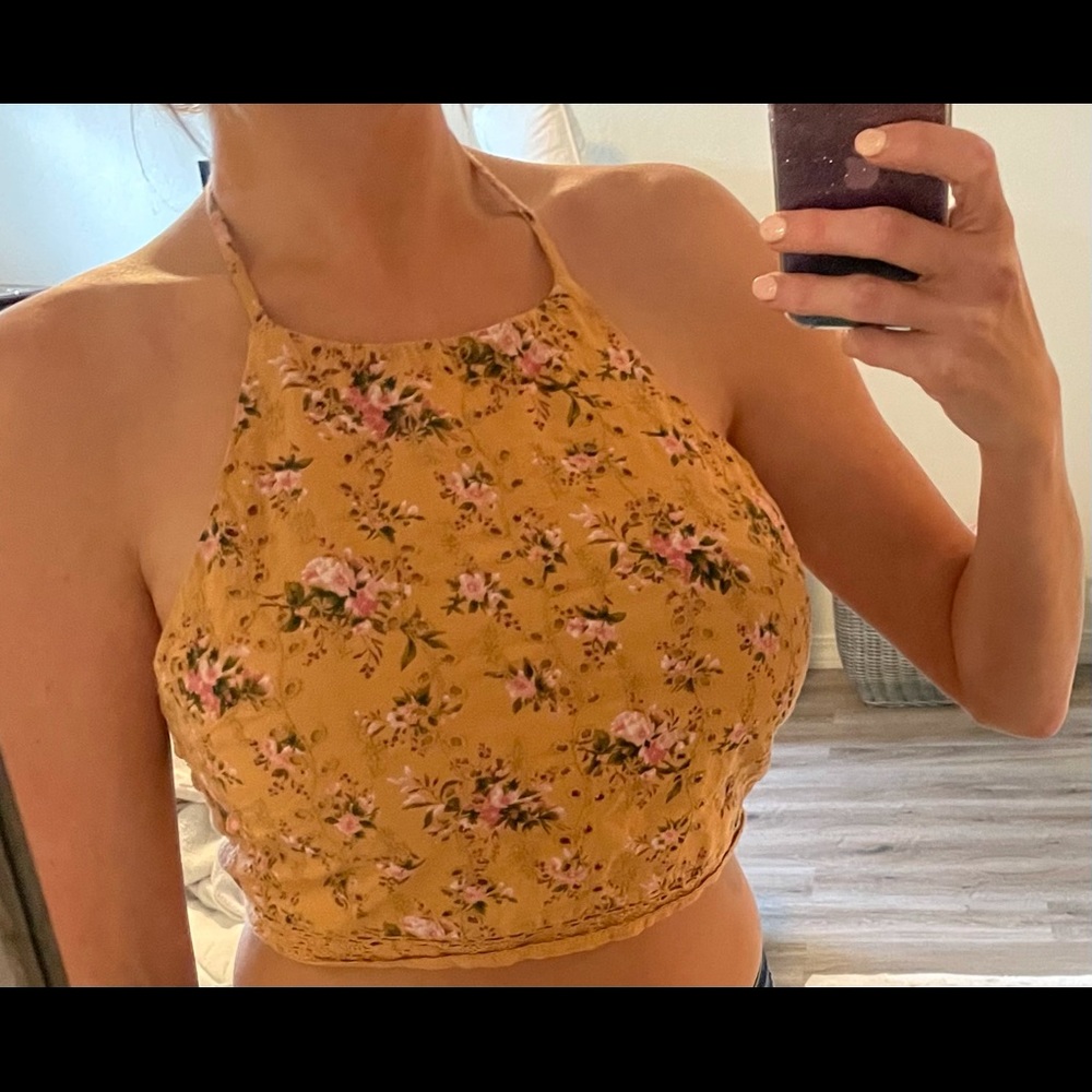 AEO Open back Crop top sz M